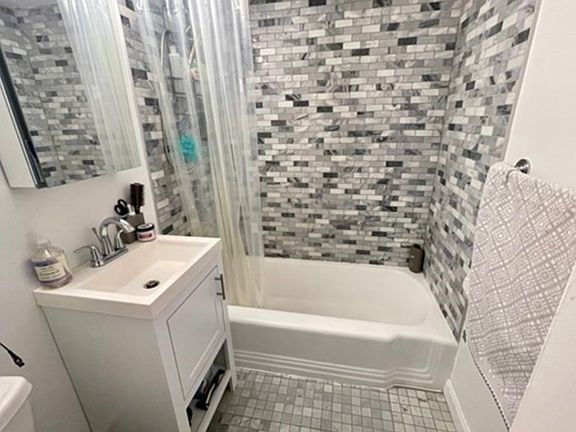 5th image of 50 Green St #109A