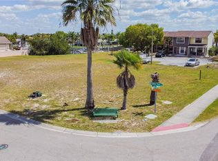 1063 Apollo Beach Blvd, Apollo Beach, FL 33572