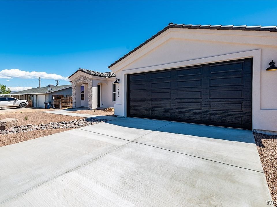 1st image of 9682 N Vista Drive