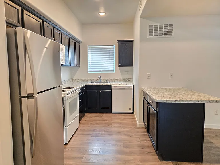 AP Properties — Photo 11