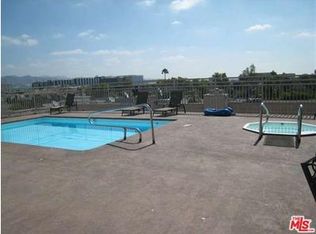 200 N Almont Dr APT 301, Beverly Hills, CA 90211