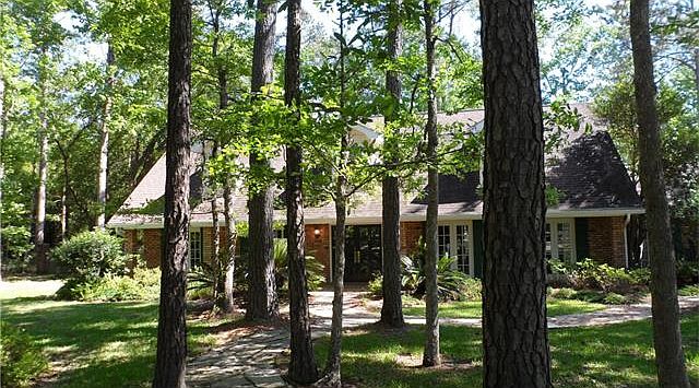 1st image of 605 Burnside Dr