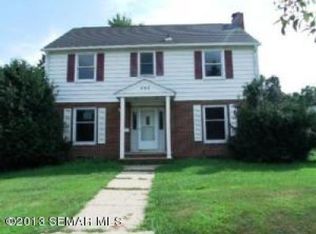 595 W 6th St, Zumbrota, MN 55992