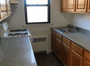 87 Cooper Dr APT 1A, New Rochelle, NY 10801