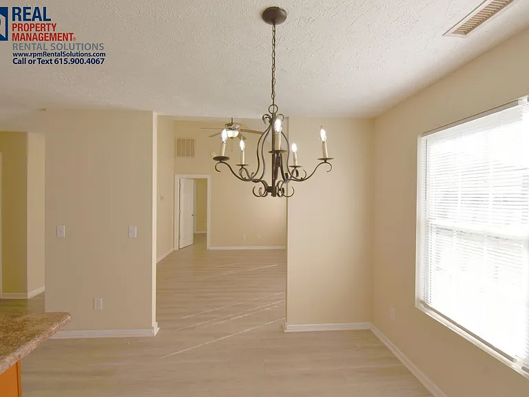 2418 Quest Ave — Photo 6
