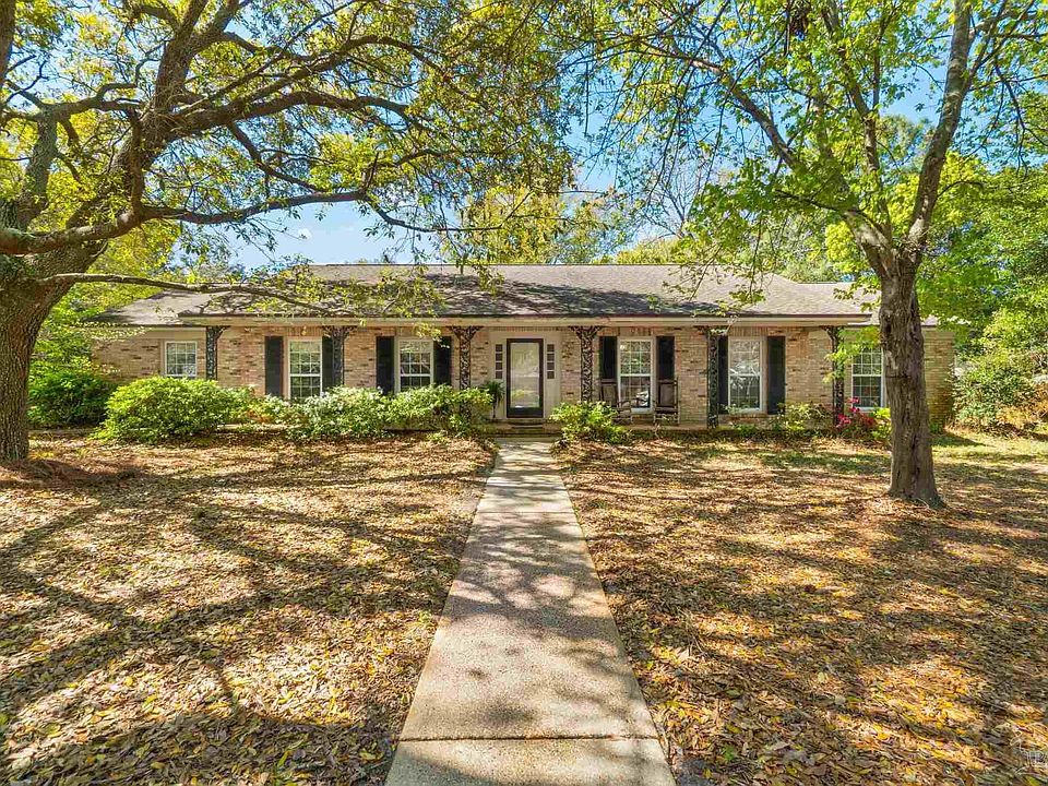 1st image of 732 Mound Cir