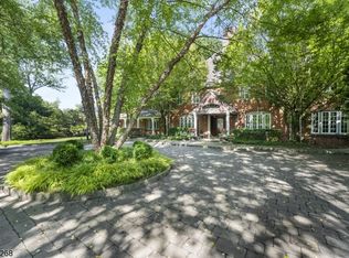 3 Sunny Knolls Ct, Wayne, NJ 07470