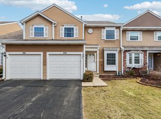 379 Ascot Ln, Streamwood, IL