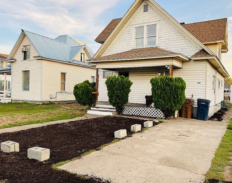 1st image of 2508 E 1st Ave
