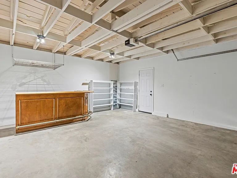 7212 W 91st St — Photo 25