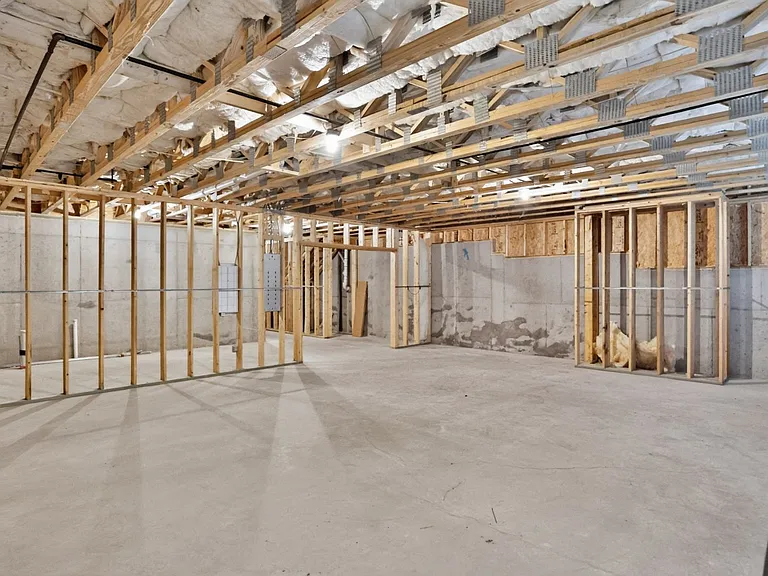 1241 Westshore Dr — Photo 31