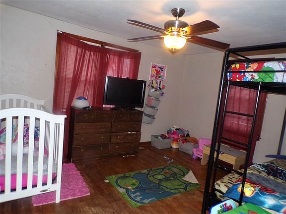 5th image of 1032 N 38th St