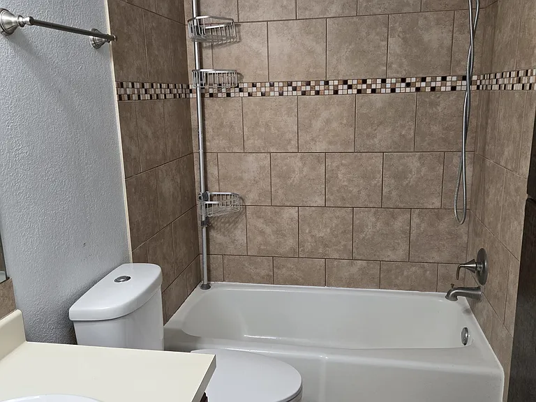 4265 Ximines Ln N — Photo 12