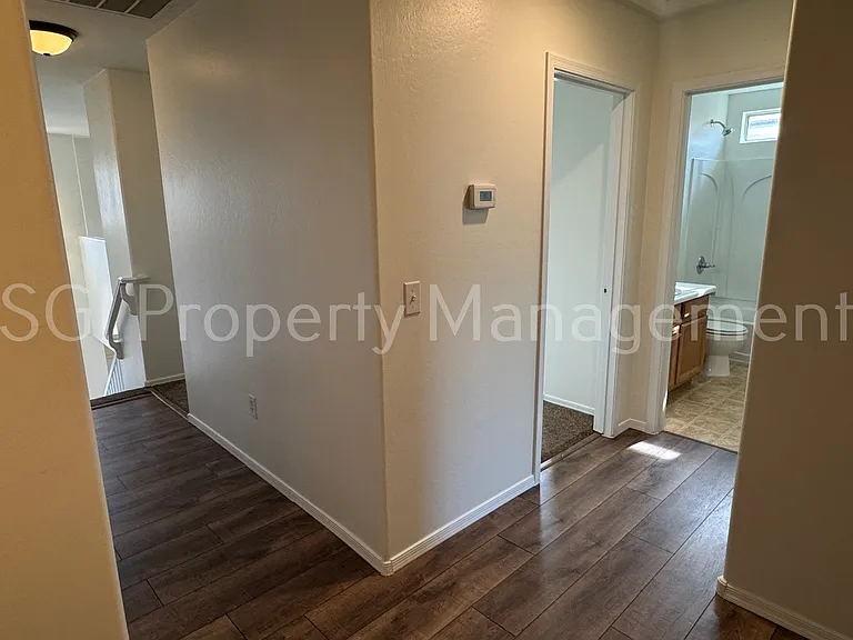 4113 W Irwin Ave — Photo 10