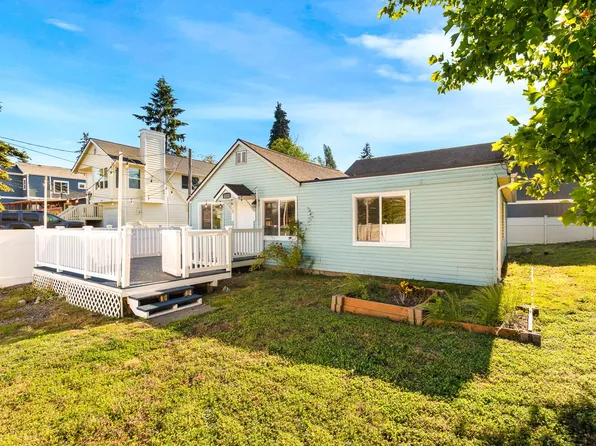 12231 1st Ave SW, Seattle, WA 98146