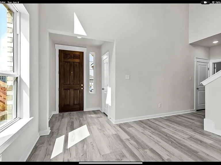 138 Blackwell Ln — Photo 6