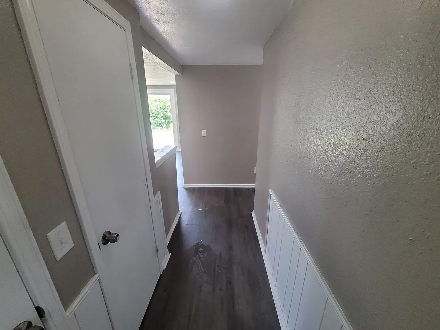 Coming Soon! Rare 5 Bedroom Home In South Okc / Moore Schools! — Photo 2