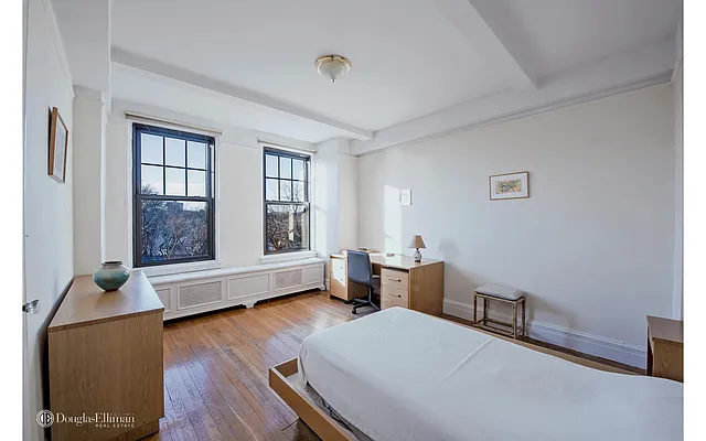 Sold by Douglas Elliman | media 10