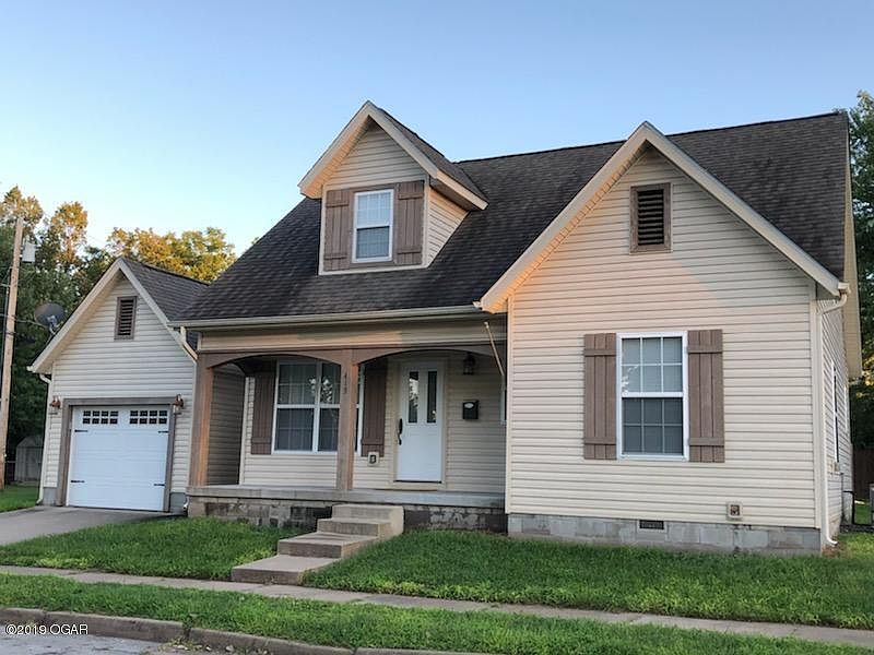 1st image of 419 N Tom St