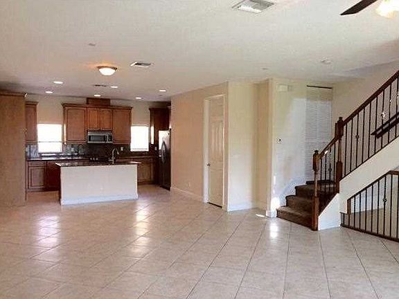 2nd image of 417 SE 13th St