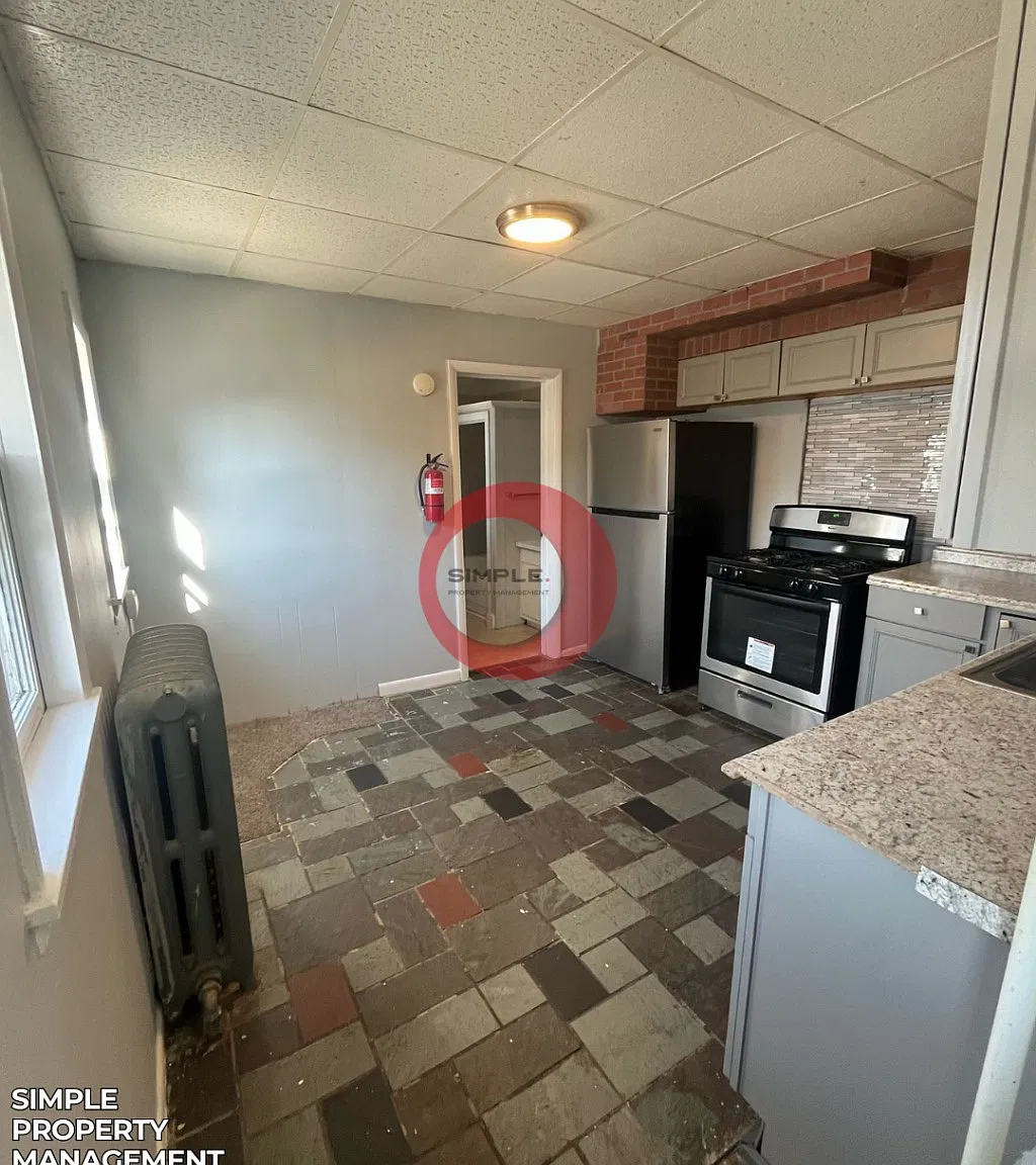 2 bed, $1,295 — Photo 2