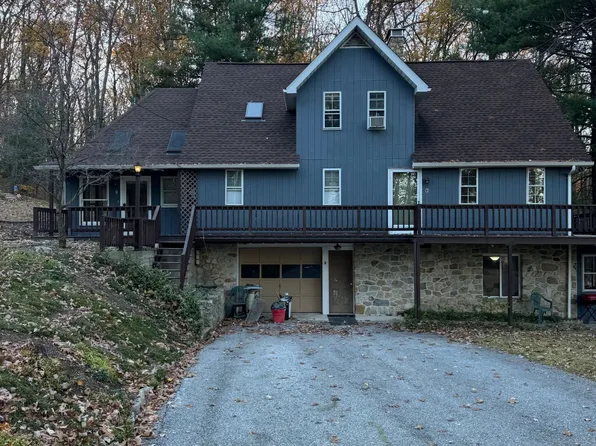 4 Albert Ln #C, Dillsburg, PA 17019