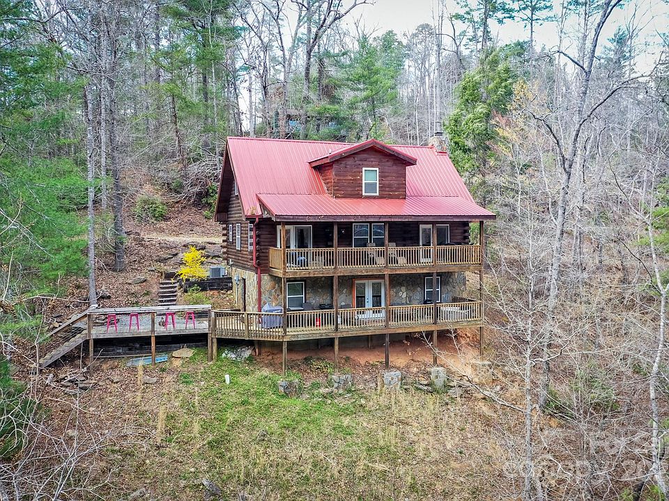 31st image of 351 Chickadee Ave