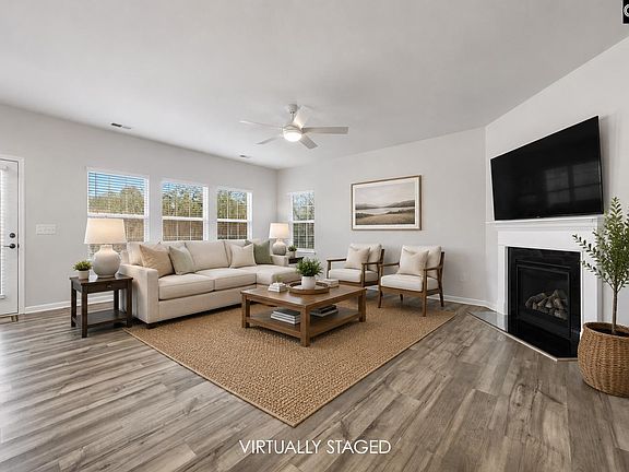 2nd image of 409 Layup Cir