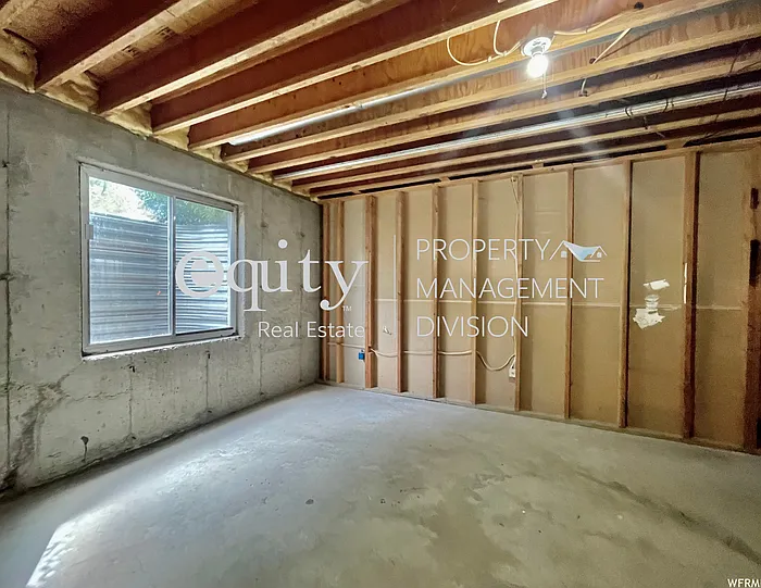 11742 S Tatteredangel Cv — Photo 28