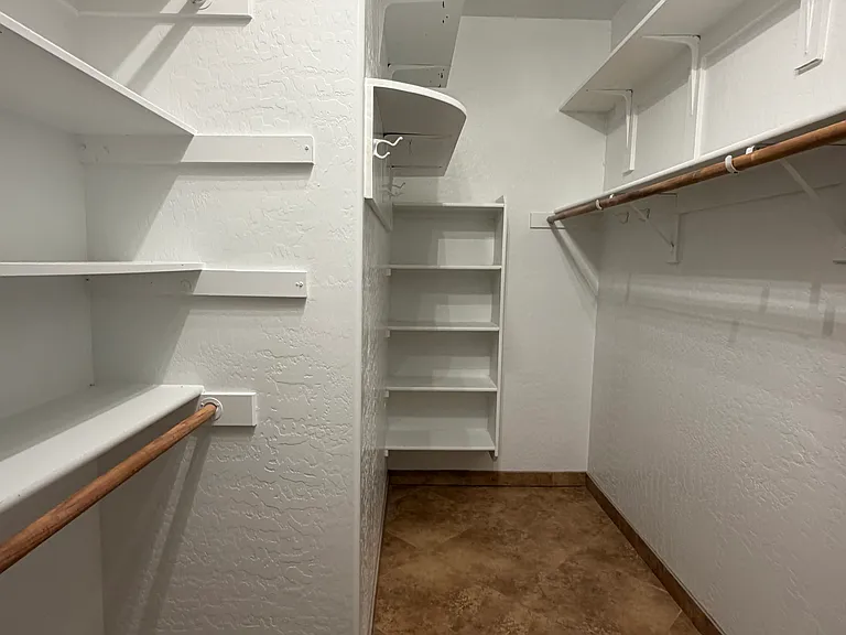 1850 W Desert Ln — Photo 19