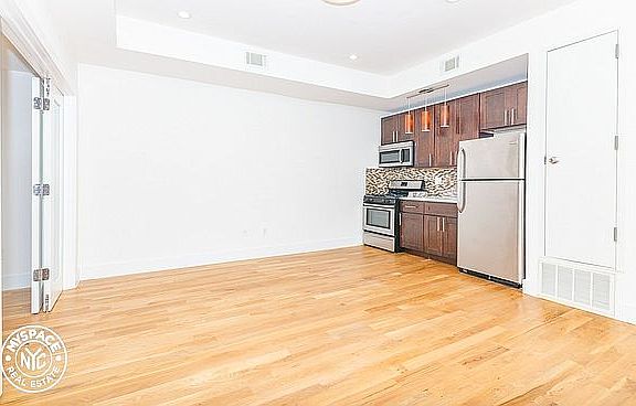 3rd image of 841 Kent Ave #4G