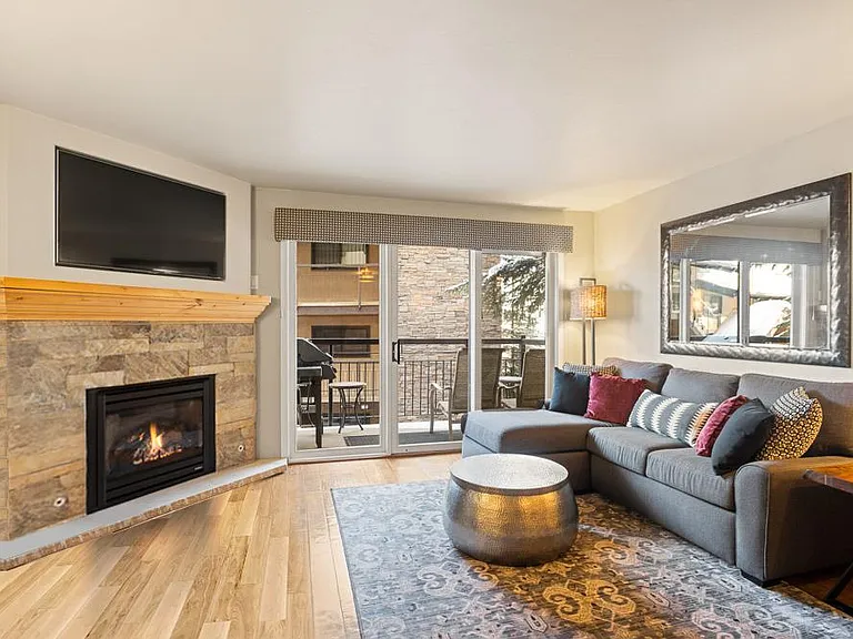 400 Wood Rd #2113H — Photo 2