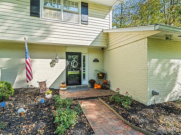2nd image of 1925 Conwood Dr