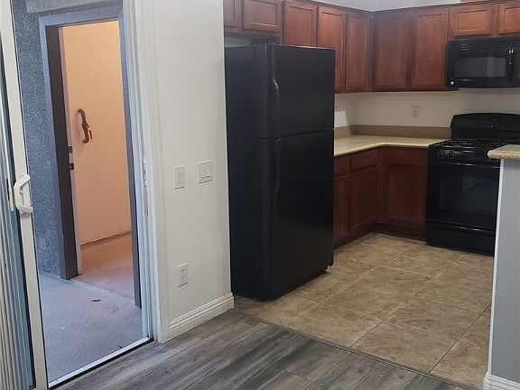 3rd image of 6868 Sky Pointe Dr Unit 2109