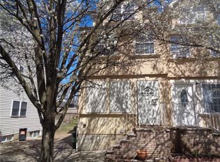 33 Rumpler Ct, Staten Island, NY 10302