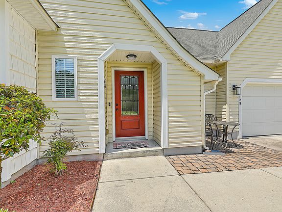 2nd image of 129 Allspice Dr