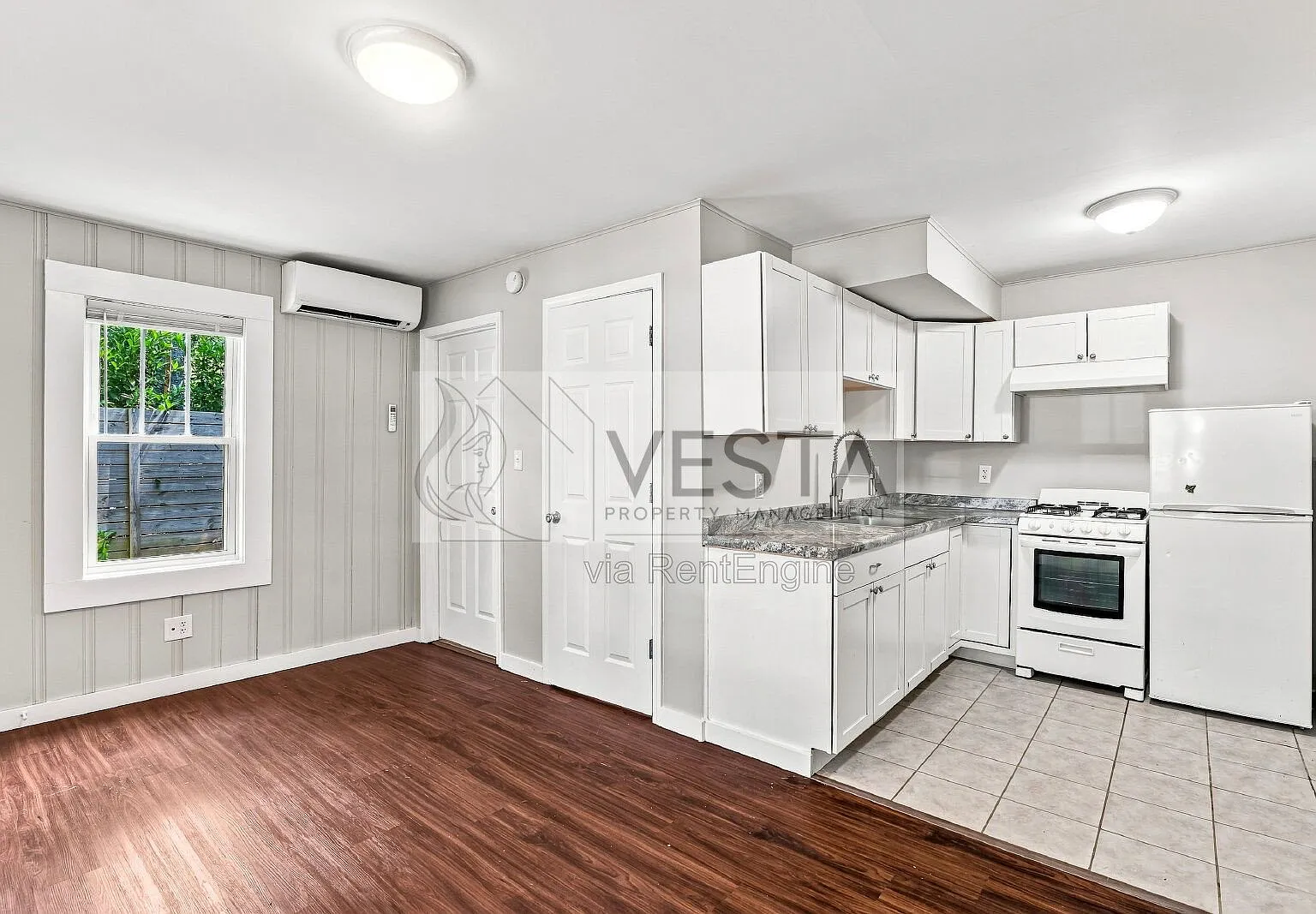 Studio, 1.0 bath, 262 sqft, $1,100 — Photo 2