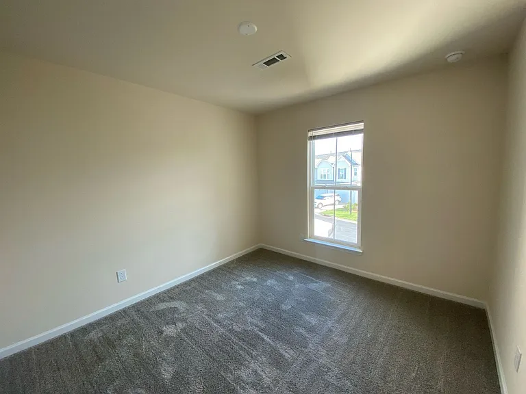 4028 Beckton Trl — Photo 14
