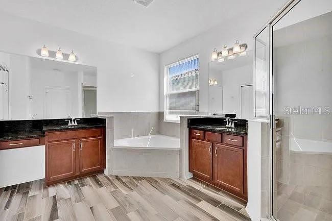 10466 Siddington Dr — Photo 13