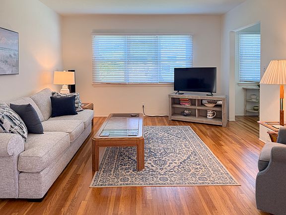 2nd image of 3079 Calle Fresno