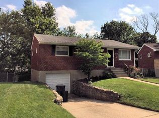 5389 Romance Ln, Cincinnati, OH 45238