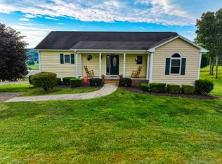1937 Commonwealth Rd, Galax, VA 24333