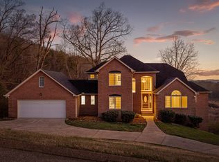 9722 Imperial Dr, Ooltewah, TN 37363