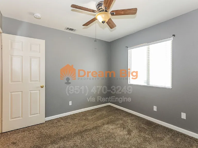 1493 Evergreen Ave — Photo 26