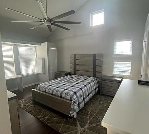 5th image of 8555 Martinson St