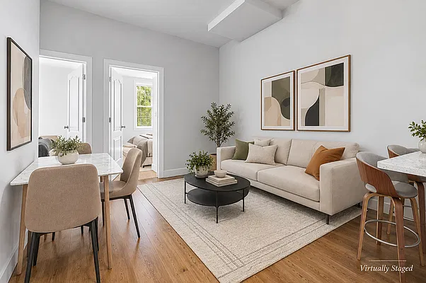 Living room, photo 1