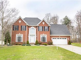 230 Lawrence Woods, Orchard Park, NY 14127