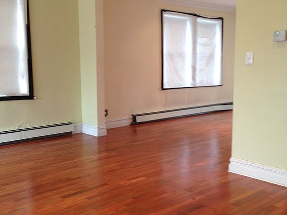 3rd image of 32 Onondaga St #0