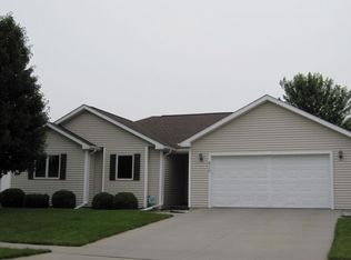 610 Larson Dr, Huxley, IA 50124