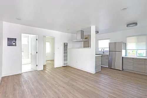 Floor plan 211